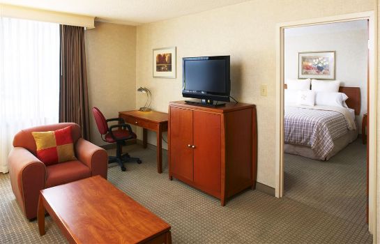 Zimmer Four Points by Sheraton Charlotte
