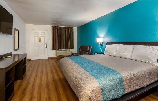 Standard room Motel 6 Freeport, TX
