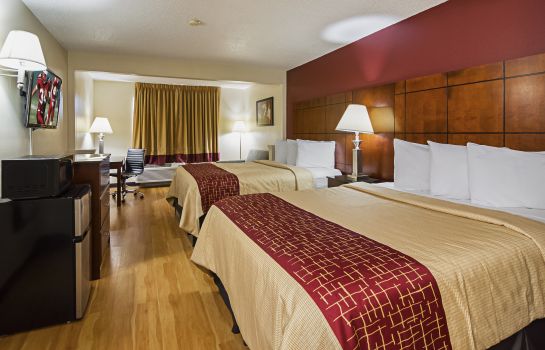 Zimmer Red Roof Inn & Suites Fayetteville - Fort Bragg