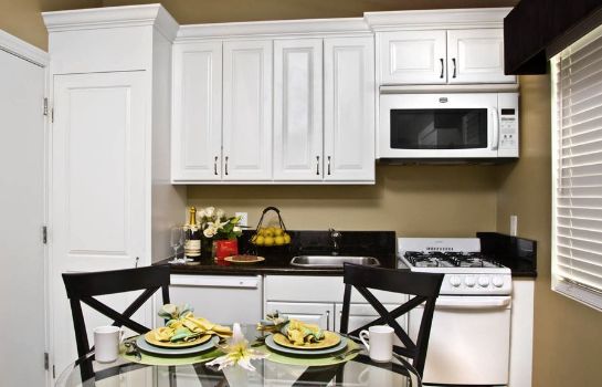 Sea Breeze Inn Cottages Pacific Grove Great Prices At Hotel Info