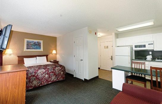 Room InTown Suites Fort Myers
