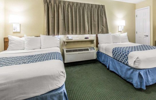 Zimmer Suburban Extended Stay Hotel Fort Myers
