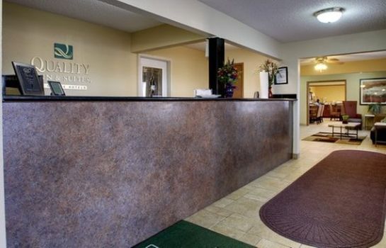 Hall Quality Inn and Suites Ottumwa