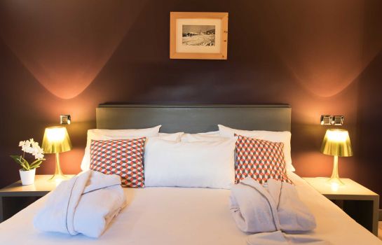 Hotel La Maison Rouge In Chambery Hotel De