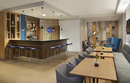 Holiday Inn Express Stuttgart Airport Leinfelden Echterdingen Leinfelden Great Prices At Hotel Info