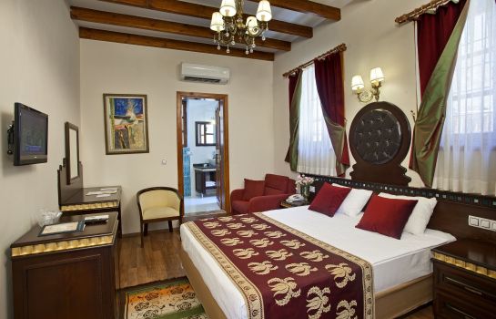 Zimmer Mediterra Art Hotel