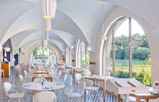 Le Couvent Des Minimes Hotel Spa In Mane Hotel De