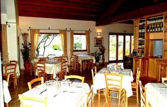 Restaurant The Originals Relais Hôtel Aldiola Country Resort