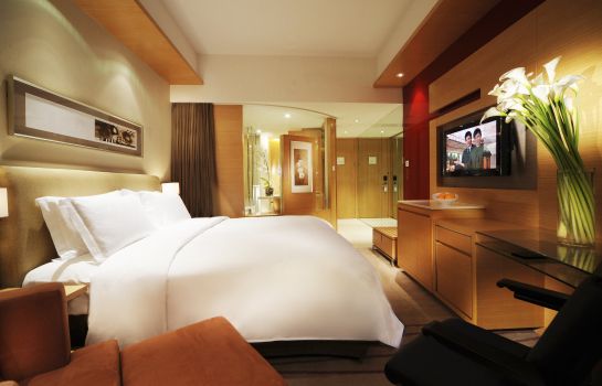 Zimmer New World Wuhan Hotel
