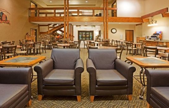 Hotelhalle Holiday Inn Express & Suites CUSTER