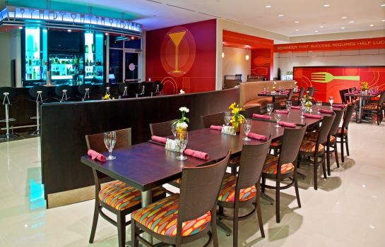Restaurant Holiday Inn LOUISVILLE AIRPORT - FAIR/EXPO
