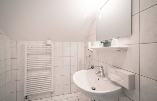 Airport Lounge Hotel Dusseldorf Great Prices At Hotel Info