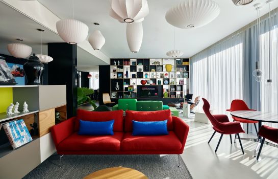 Hotelhalle citizenM Amsterdam South