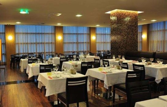 Restaurant Axis Porto Business & Spa