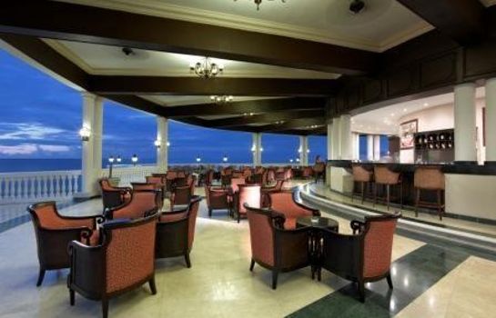 Hotel bar Grand Palladium Jamaica Resort & Spa All Inclusive
