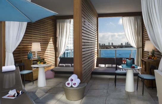 Kimpton Epic Hotel In Miami Hotel De