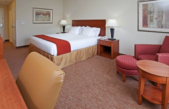 Zimmer Holiday Inn Express & Suites GREENSBORO - AIRPORT AREA