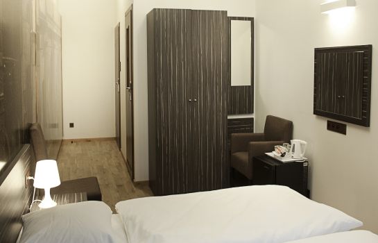 Hotel Pergamin Apartments In Krakau Hotel De