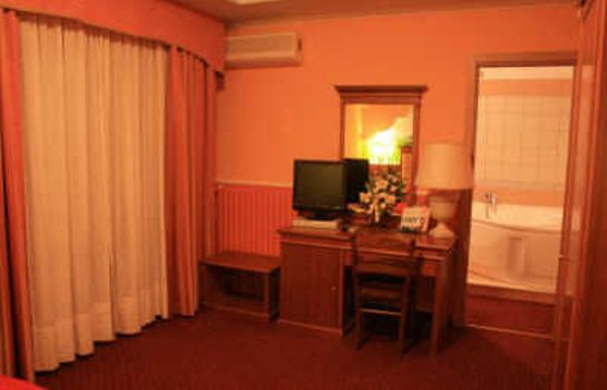 Zimmer Marchesina Resort