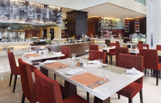 Holiday Inn Mumbai International Airport In Mumbai Bombay Hotel De Satish restaurant is just one of the fantastic sites in mumbai. holiday inn mumbai international