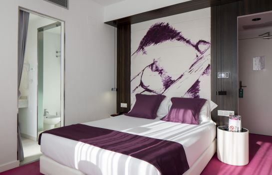 Room Mate Emma Design Hotel In Barcelona Hotel De
