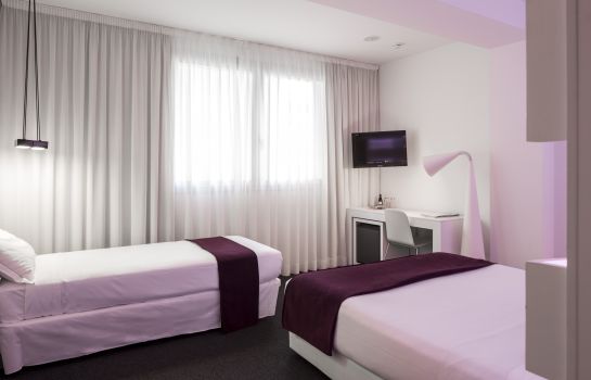 Room Mate Emma Design Hotel In Barcelona Hotel De