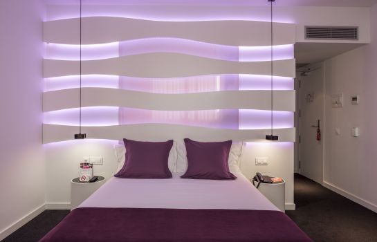 Room Mate Emma Design Hotel In Barcelona Hotel De