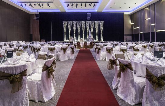 Hotel Pullman Kuching Great Prices At Hotel Info