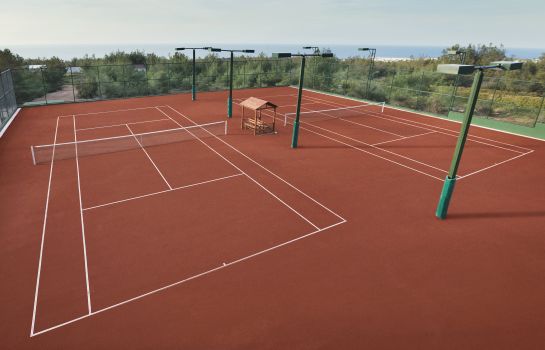 Campo de tennis Korineum Golf & Beach Resort