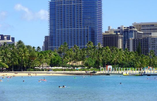 Exterior view Trump Hotel Waikiki