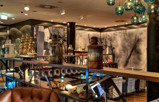 Motel One Am Michel Hamburg Great Prices At Hotel Info