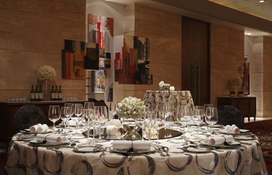 The Leela Ambience Hotel Residences Gurugram In Gurgaon Hotel De The leela ambience convention hotel, delhi, awarded certificate of excellence by tripadvisor, is an iconic 5 star luxury hotel having 480 rooms and suites, restaurants, convention centre, lounges. hotel de