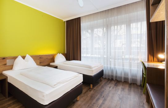 Doppelzimmer Standard Basic Hotel Innsbruck