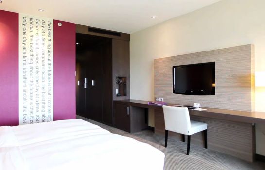 Double room (superior) Van der Valk Airporthotel