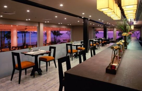 Hotel-Bar Dusit Thani Pattaya