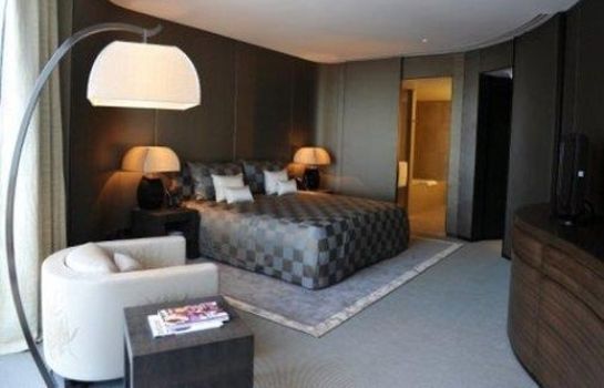 armani hotel price