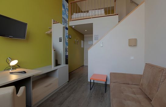 Hotel Meininger Humboldthaus Berlin Great Prices At Hotel Info