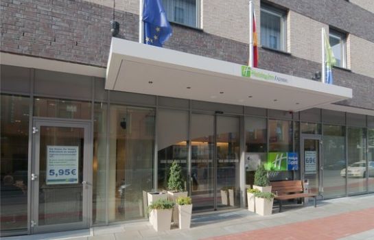 Holiday Inn Express HAMBURG-ST. PAULI MESSE – Great prices at HOTEL INFO