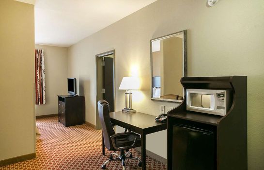Zimmer Comfort Inn and Suites Near Fort Gordon