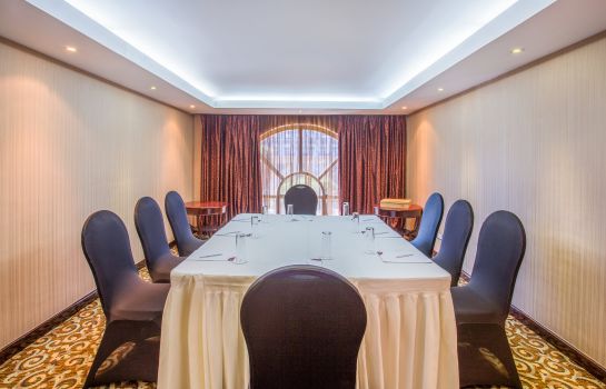 Hotel Crowne Plaza Nairobi Great Prices At Hotel Info