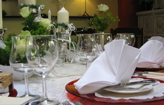 Haus Kuckenberg Hotel Restaurant Burscheid Great Prices At