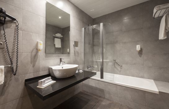 Bathroom Hotel Gran Bilbao