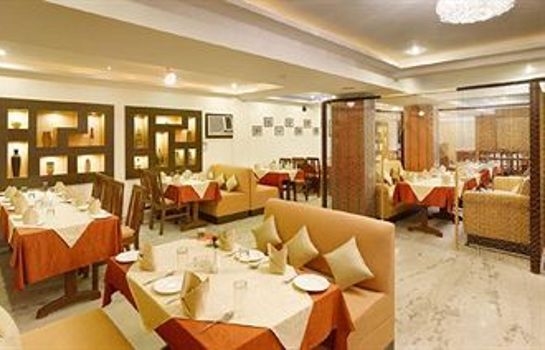Restaurant The Pearl Hotel, Kolkata