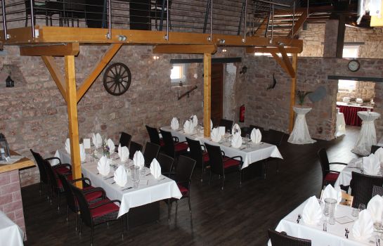 Zur Alten Scheune Hotel Restaurant In Zweibrucken Hotel De