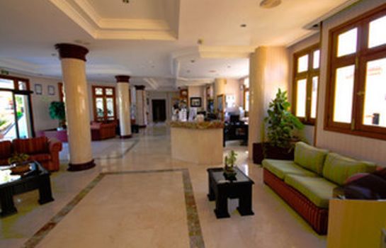 Vestíbulo del hotel HG Cristian Sur Apartamentos