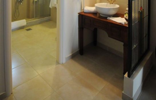 Hotel Porto Mani Suites - Kyparissos, Agrinio – Great prices at HOTEL INFO