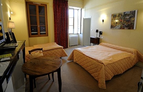 Dreibettzimmer Hostellerie Bressane Logis