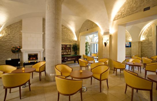 Bar del hotel Notre Dame de Lumieres