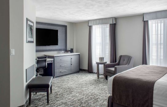 Zimmer an Ascend Hotel Collection Member Chateau Moncton & Suites