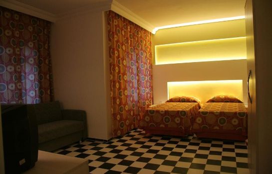 Standardzimmer Orient Suite Hotel